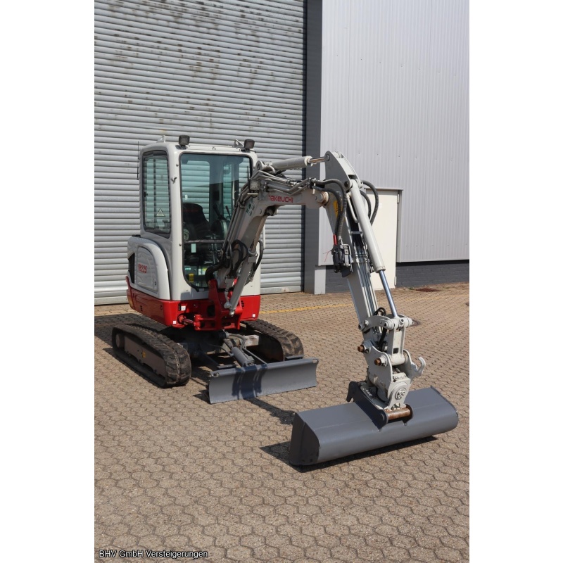 Kettenbagger Takeuchi TB 225