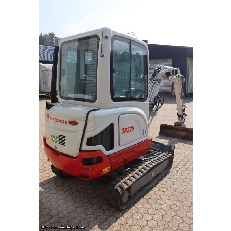 Kettenbagger Takeuchi TB 225