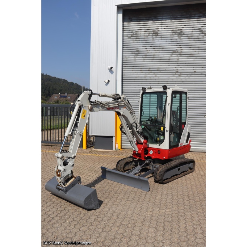 Kettenbagger Takeuchi TB 225