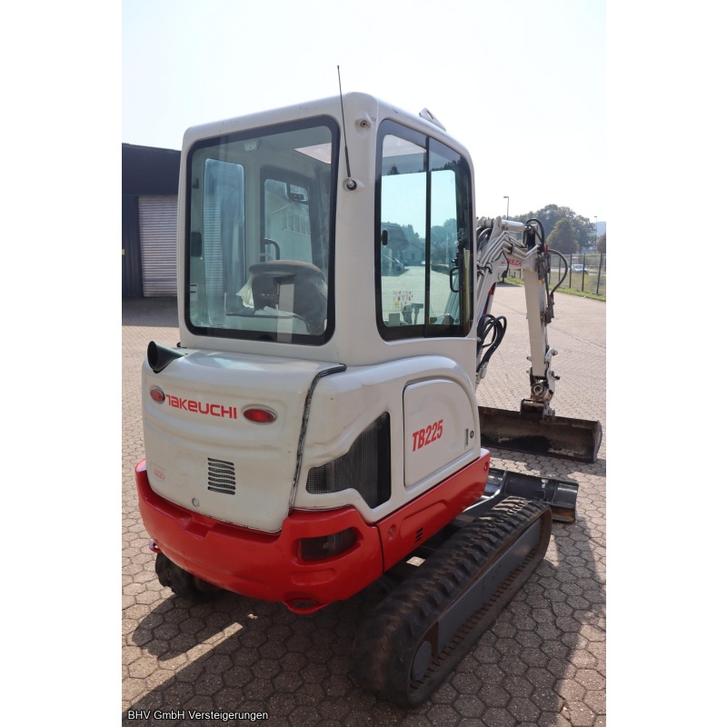 Kettenbagger Takeuchi TB 225