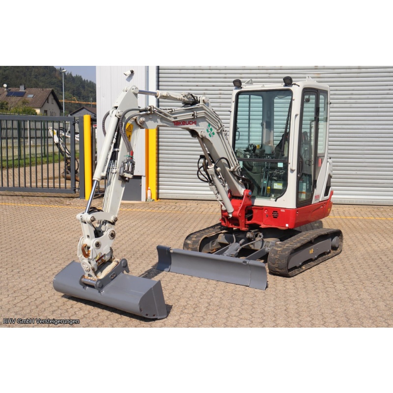 Kettenbagger Takeuchi TB 225