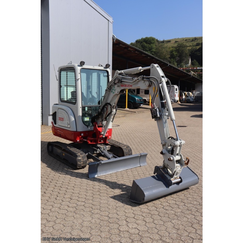 Kettenbagger Takeuchi TB 225