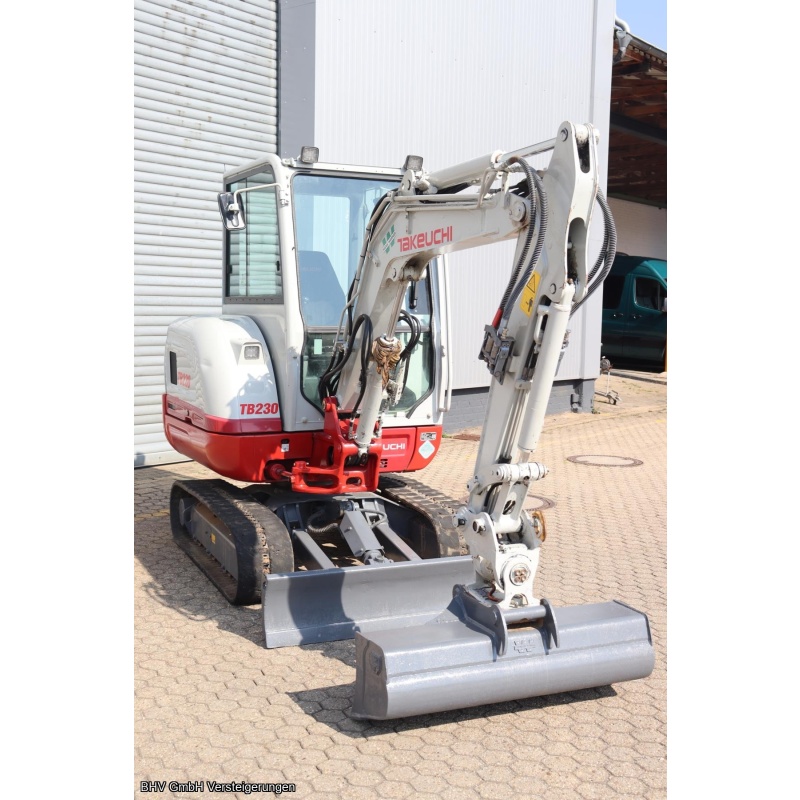 Kettenbagger Takeuchi TB 230